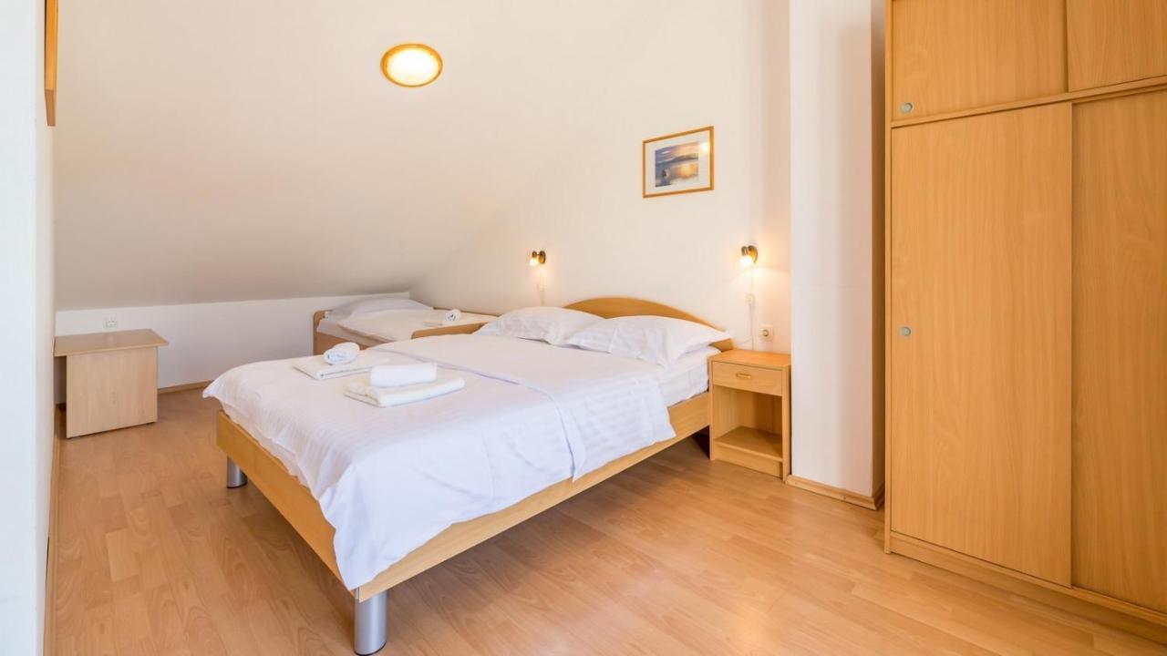 Apartamento Damir & Gordana Baška Exterior foto
