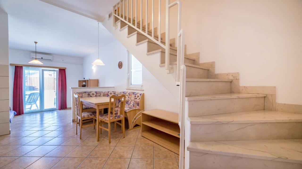 Apartamento Damir & Gordana Baška Exterior foto