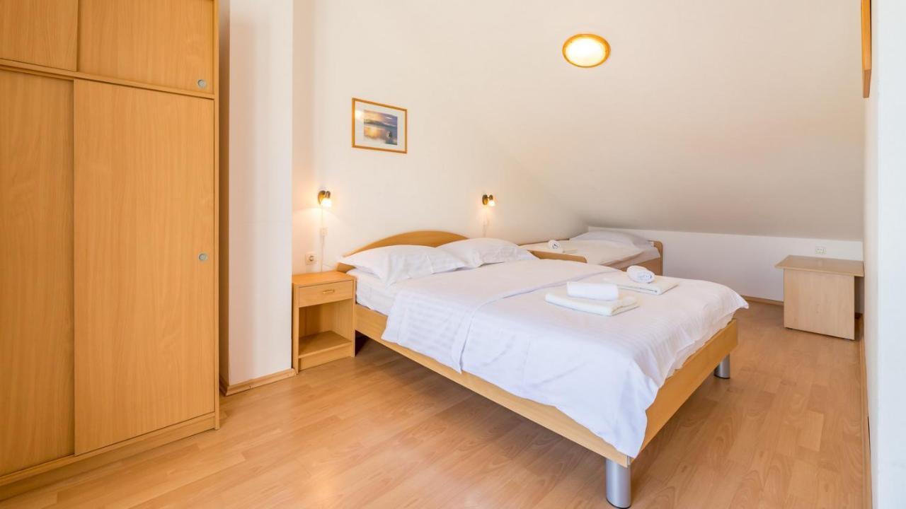 Apartamento Damir & Gordana Baška Exterior foto